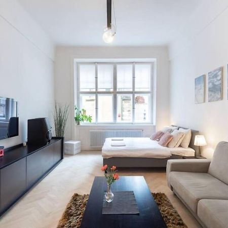 Luxury Apartment On Old Town Square Praha Eksteriør bilde