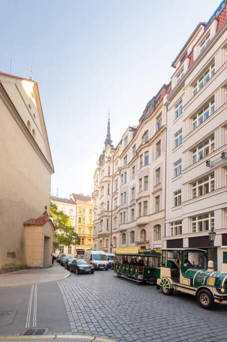 Luxury Apartment On Old Town Square Praha Eksteriør bilde